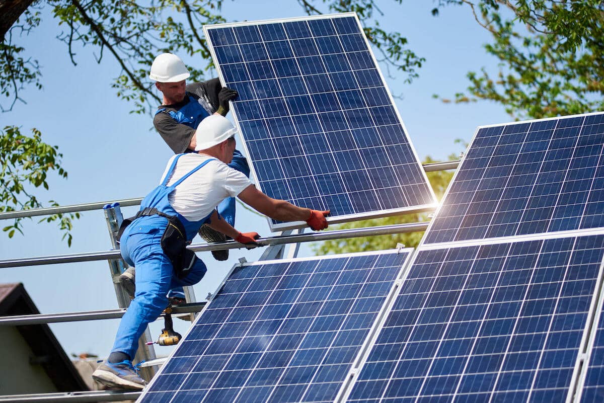 a Green Geo szakértő csapata is teljes körű, professzionális szolgáltatást nyújt, mely során a napelemes rendszer telepítésén túl a teljes ügyintézést átvállalja.
